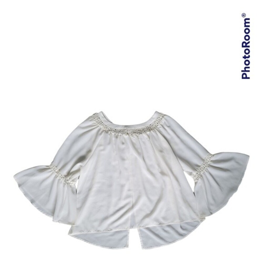 MONTEAU Cream Boho Blouse W Bell Sleeves - M